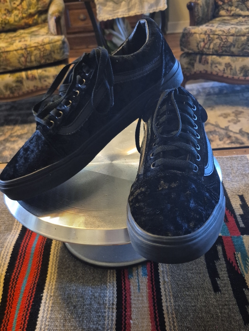 Vans Velvet Upper Sz 9.5 Mens Sz 11 Womens.hobeycomb Sole. - Picture 2 of 16